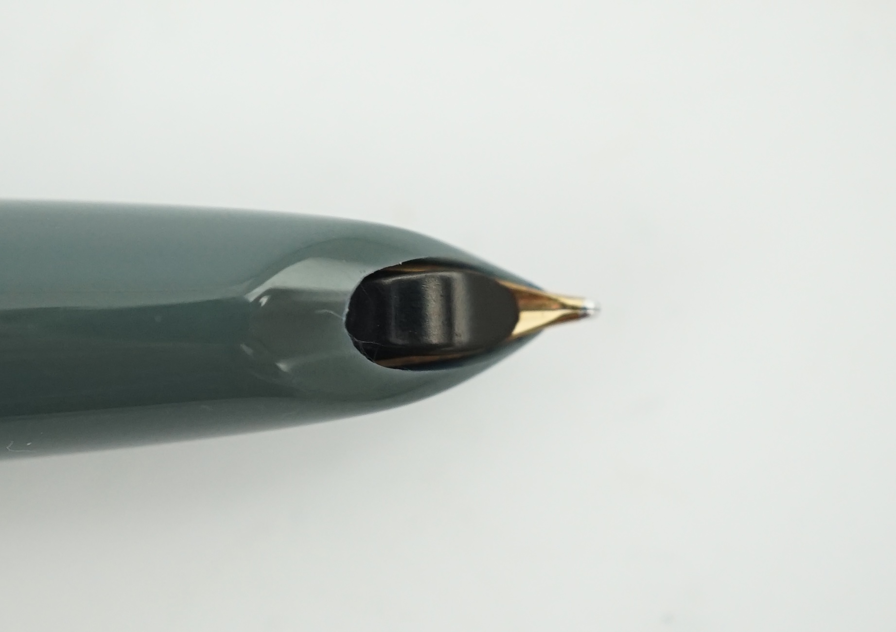 A Parker '51' Aerometric fountain pen and pencil